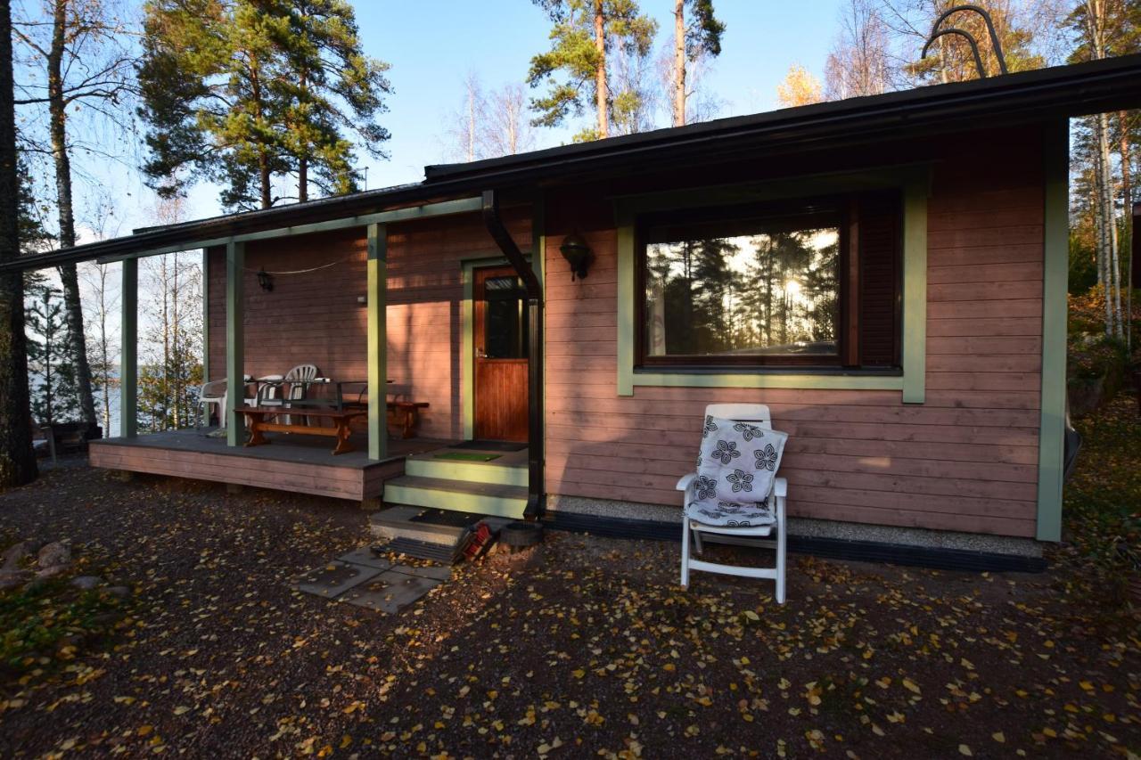 Pyhtaeaen Vuokramoekit Villa Tuuski Exterior photo